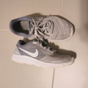 Boys Nike Sneakers